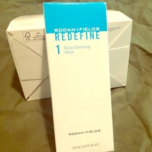 Rodan + Fields Redefine Daily Cleansing Mask New